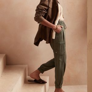 Banana Republic Factory Tencel Cargo Jogger in Steel Green XS